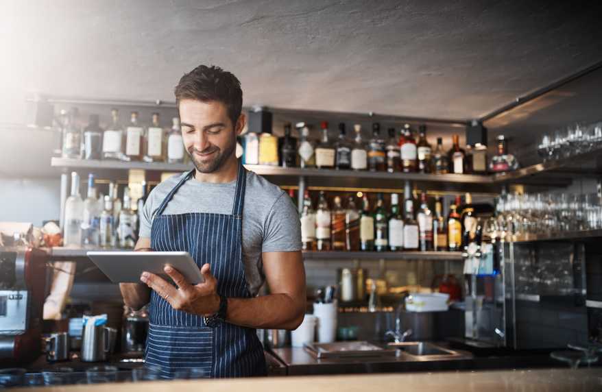 7 Benefits of Integrated HR Tech for Hospitality Businesses