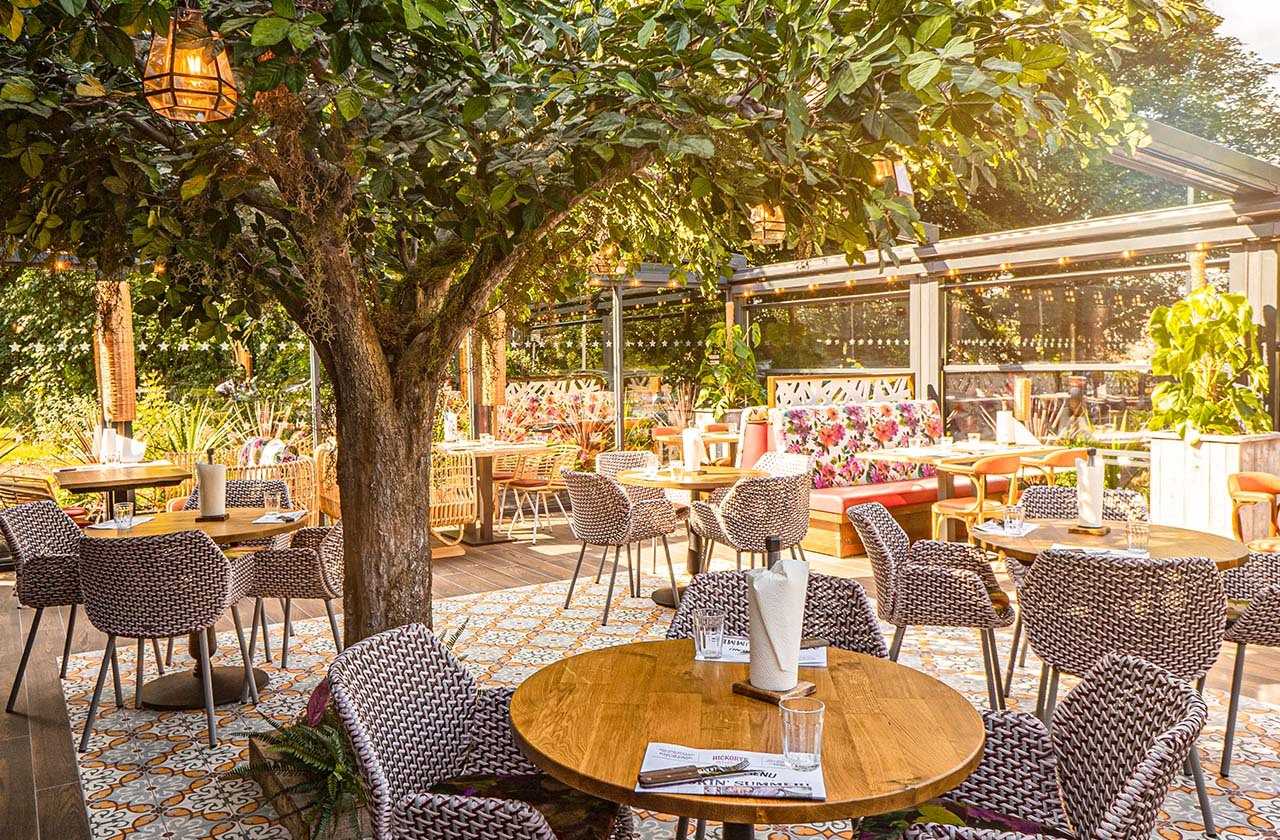 Outdoor dining area of a Hickory's restaurant